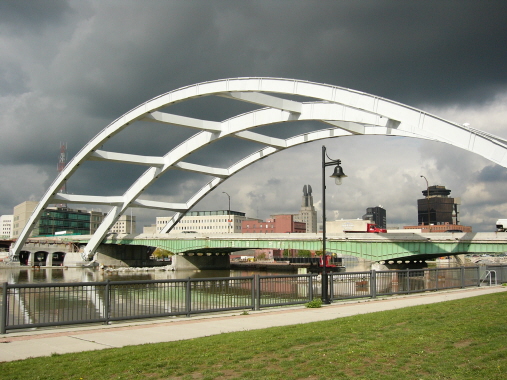 frederick douglass-susan b. anthony memorial bridge